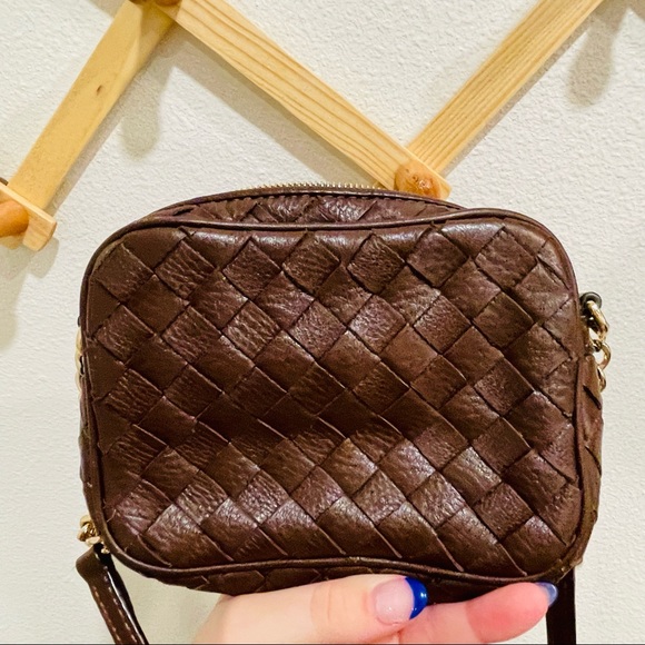 Michael Kors 6 inch Crossbody Woven Purse - Picture 4 of 10